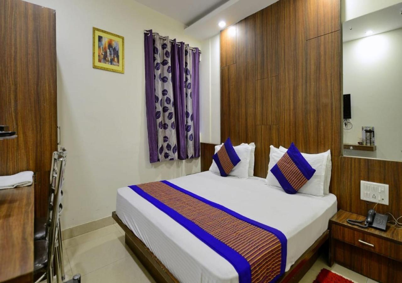 Hotel Green Snapper'100 M From Delhi University Near Isbt Kashmiri Gate Yeni Delhi Dış mekan fotoğraf